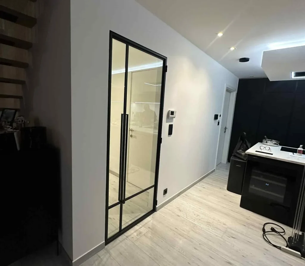 porte-battante-verriere-atelier-vitrage-fume-noir